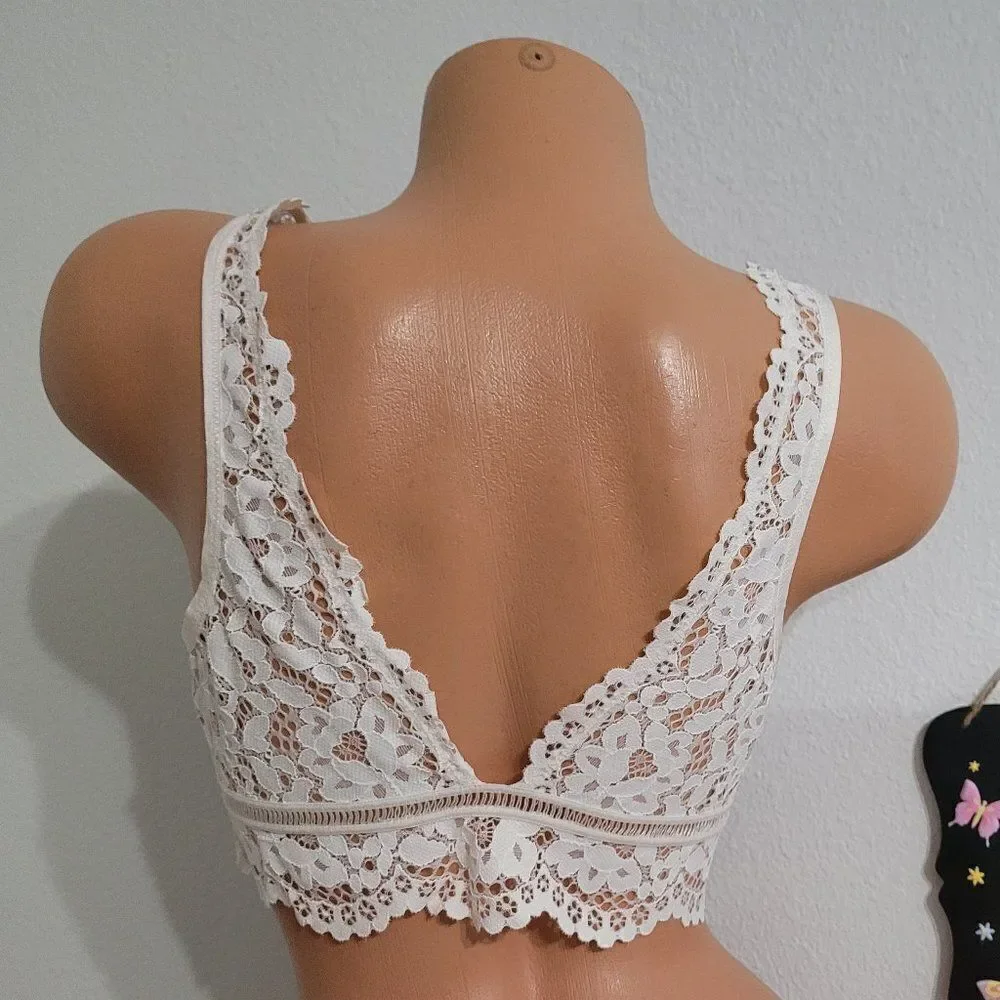 NWT VICTORIA'S SECRET Crochet Lace Bralette Large 940 - Picture 5 of 5